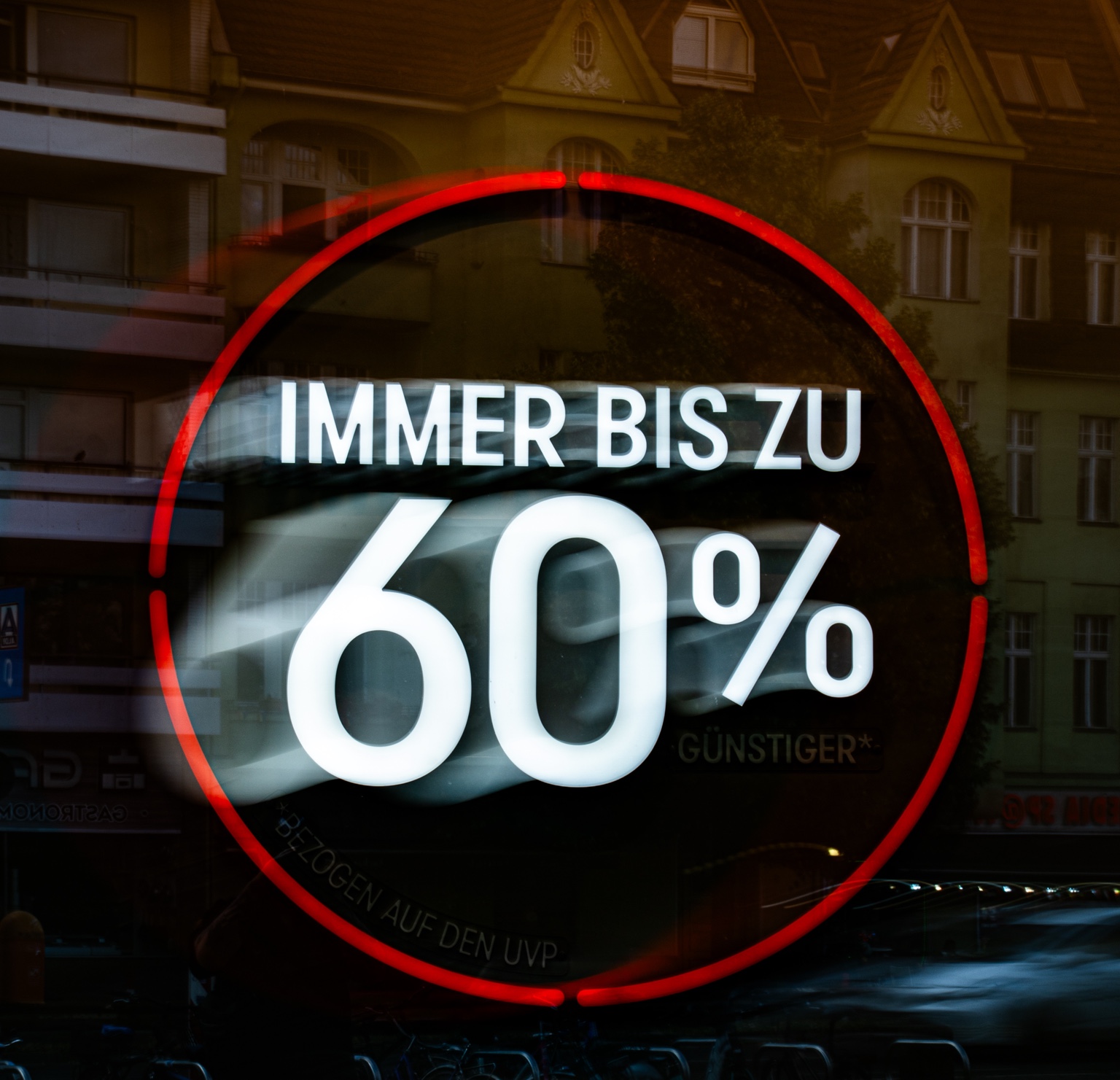 Vergänglicher Konsum — Street, LICHTMALER_MUC